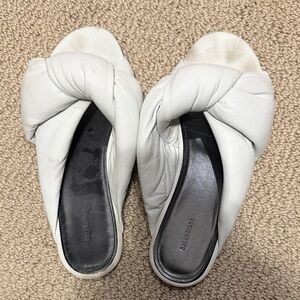 AUTHENTIC Balenciaga Women's White Knot Slides